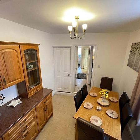 史云顿Beanies Lornestreet Four Bed House公寓 外观 照片
