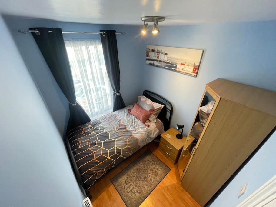 史云顿Beanies Lornestreet Four Bed House公寓 外观 照片