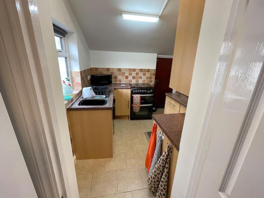 史云顿Beanies Lornestreet Four Bed House公寓 外观 照片