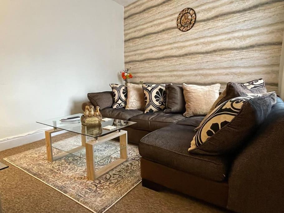 史云顿Beanies Lornestreet Four Bed House公寓 外观 照片