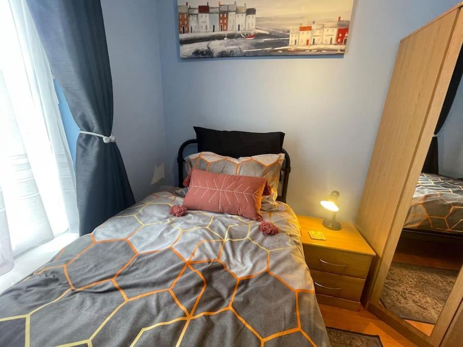 史云顿Beanies Lornestreet Four Bed House公寓 外观 照片