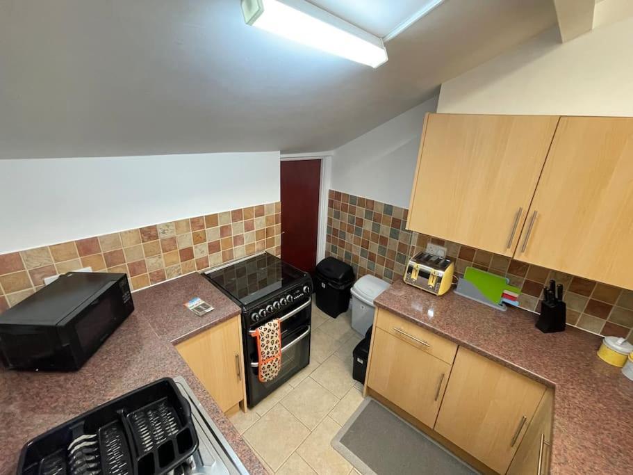 史云顿Beanies Lornestreet Four Bed House公寓 外观 照片