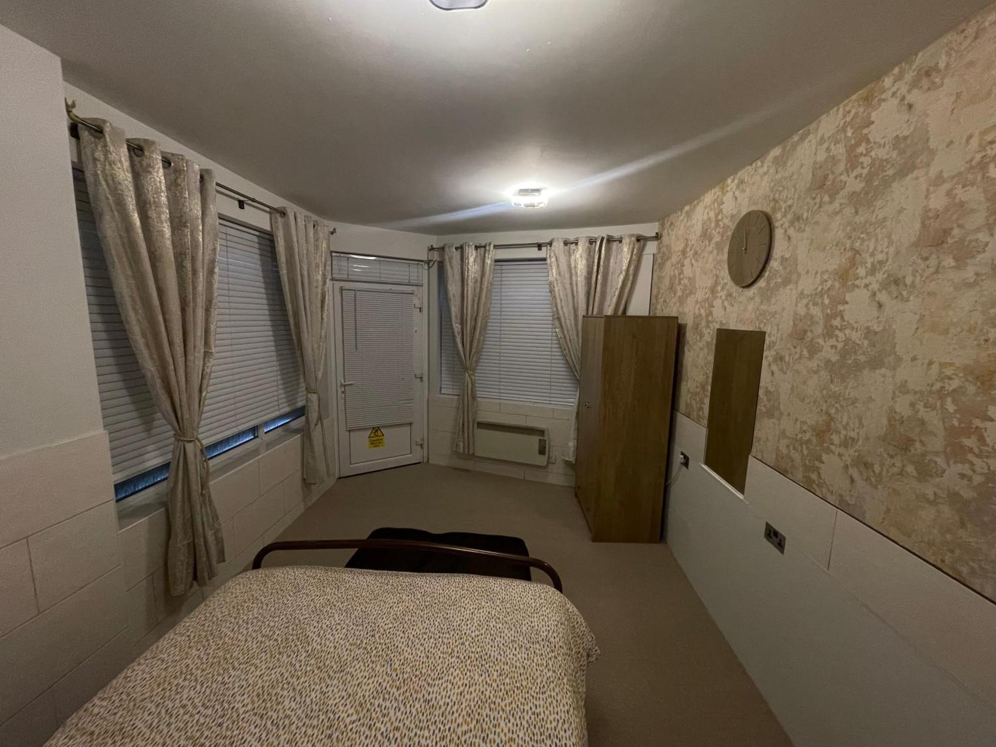 史云顿Beanies Lornestreet Four Bed House公寓 外观 照片
