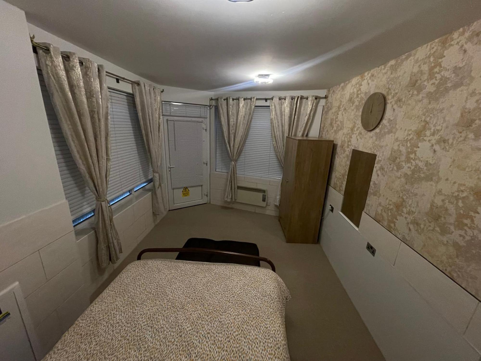 史云顿Beanies Lornestreet Four Bed House公寓 外观 照片