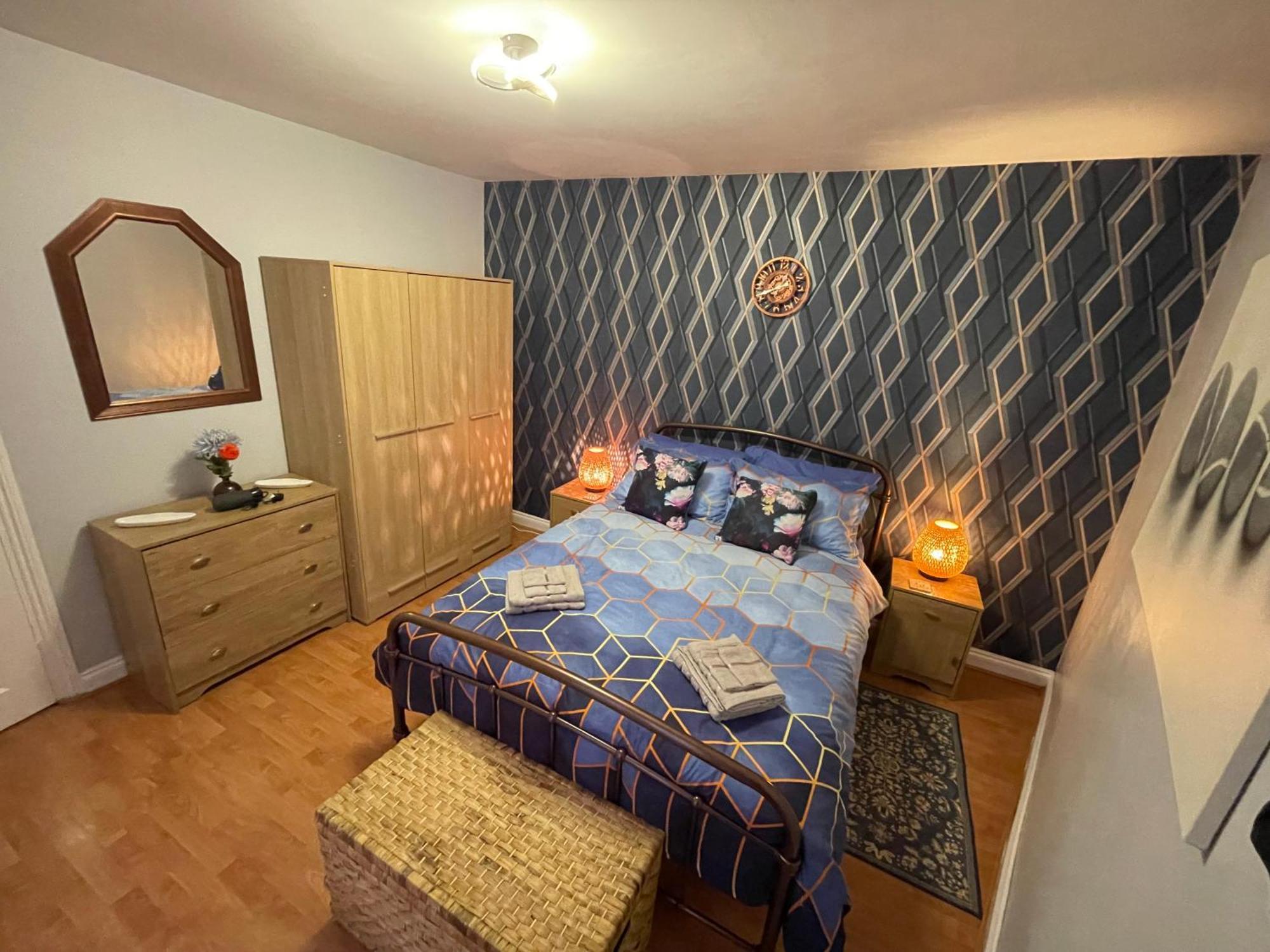 史云顿Beanies Lornestreet Four Bed House公寓 外观 照片